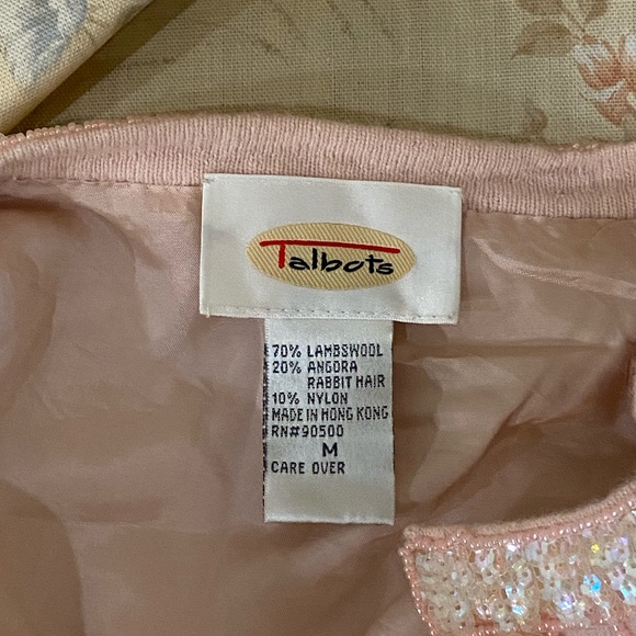 Exquisite Pastel Pink Sparkly Sweater Set - Picture 12 of 12